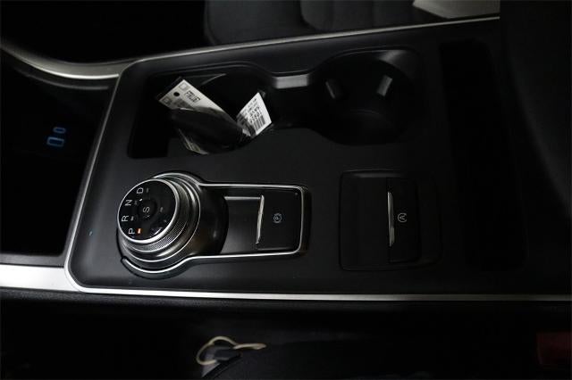 2024 Ford Edge SE Demo