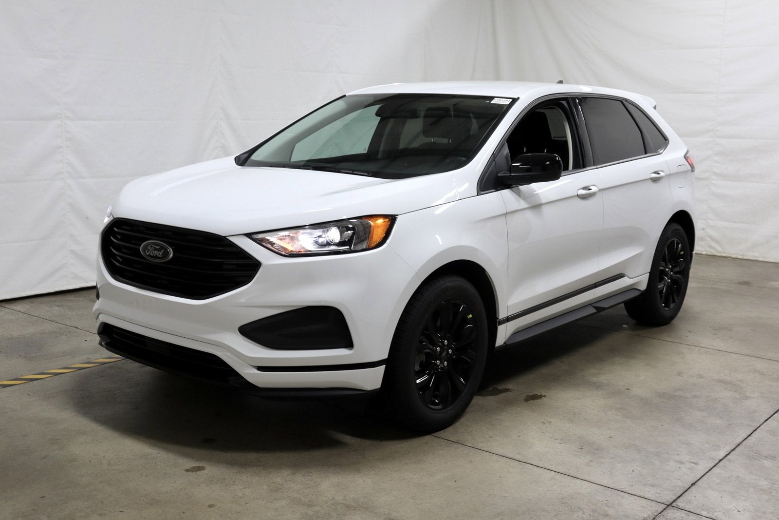 2024 Ford Edge SE Demo