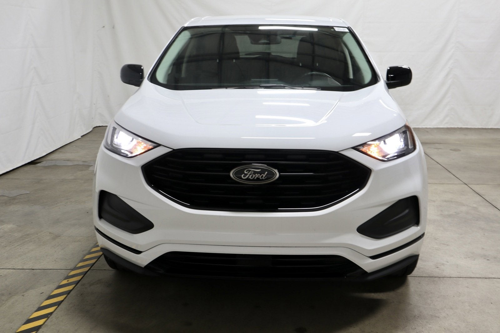 2024 Ford Edge SE Demo