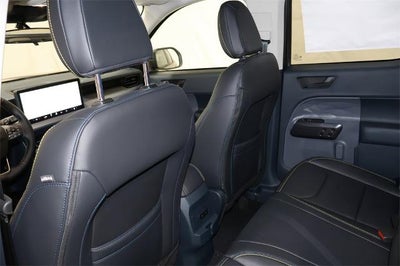 2025 Ford Maverick Lobo Standard