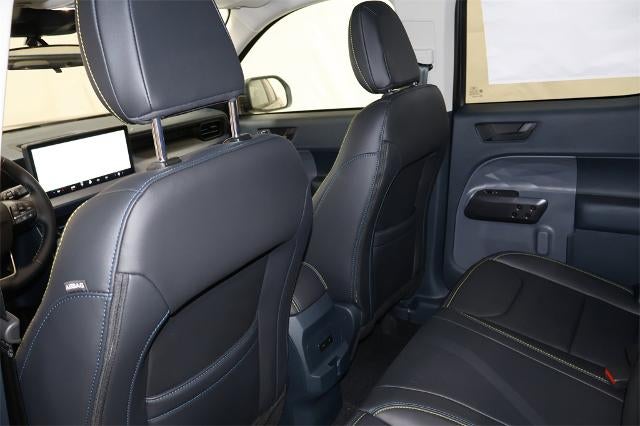 2025 Ford Maverick Lobo Standard