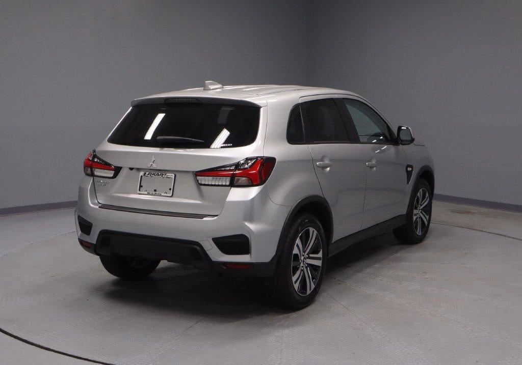 2027 Mitsubishi Outlander Sport ES