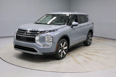 2026 Mitsubishi Outlander SE