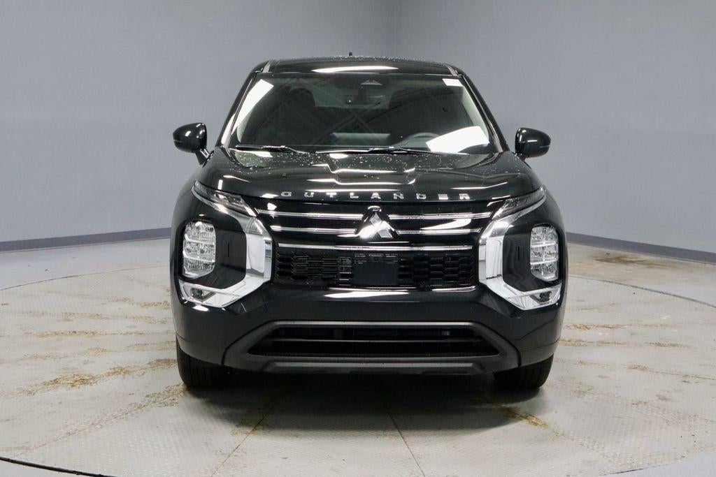 2026 Mitsubishi Outlander ES