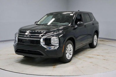 2026 Mitsubishi Outlander ES