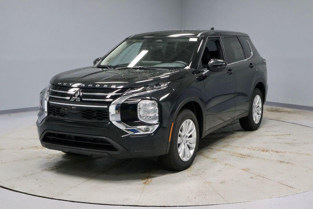 2026 Mitsubishi Outlander ES