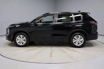 2026 Mitsubishi Outlander ES