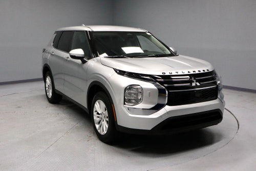 2026 Mitsubishi Outlander ES