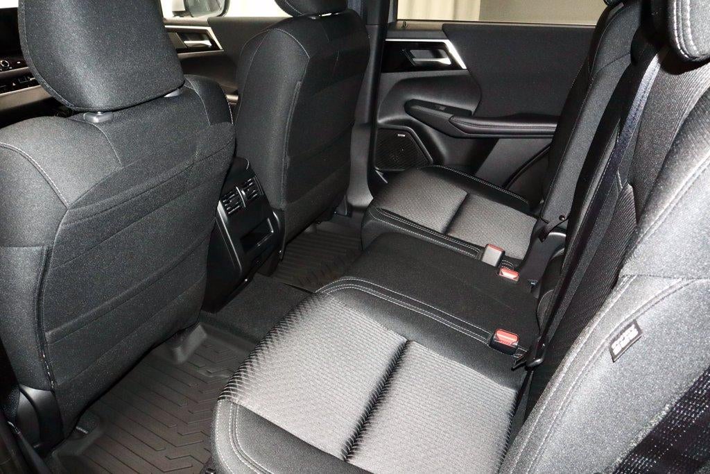 2026 Mitsubishi Outlander ES