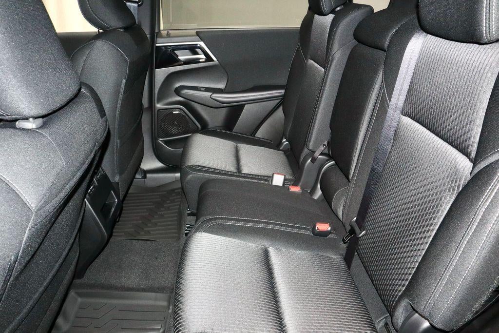 2026 Mitsubishi Outlander ES
