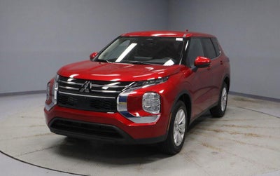 2026 Mitsubishi Outlander ES