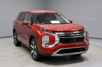 2025 Mitsubishi Outlander SE