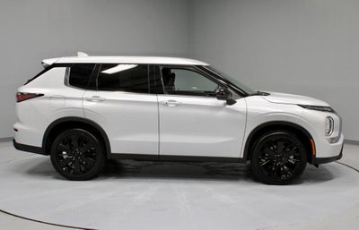 2026 Mitsubishi Outlander LE