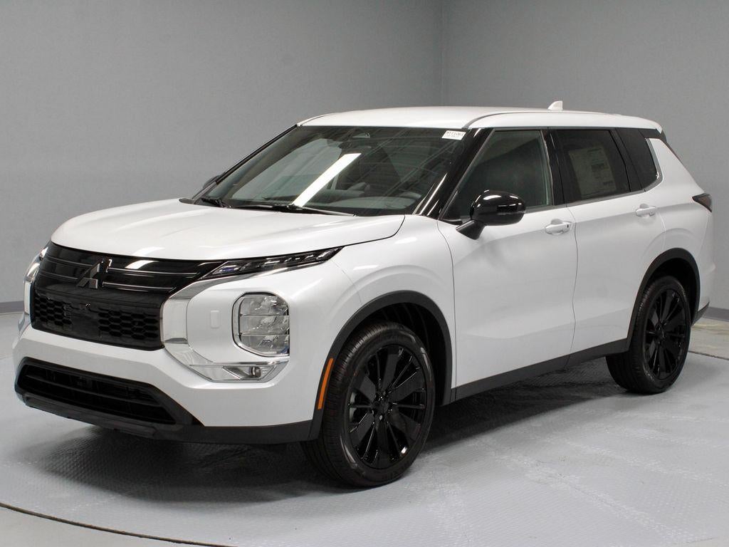 2026 Mitsubishi Outlander LE