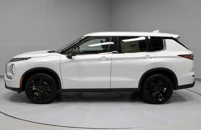 2026 Mitsubishi Outlander LE