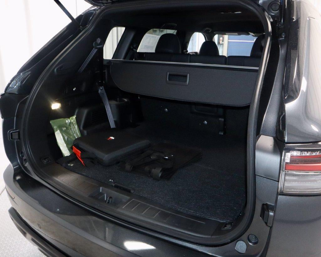 2026 Mitsubishi Outlander LE