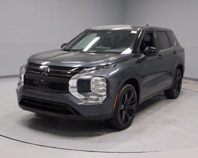 2026 Mitsubishi Outlander LE