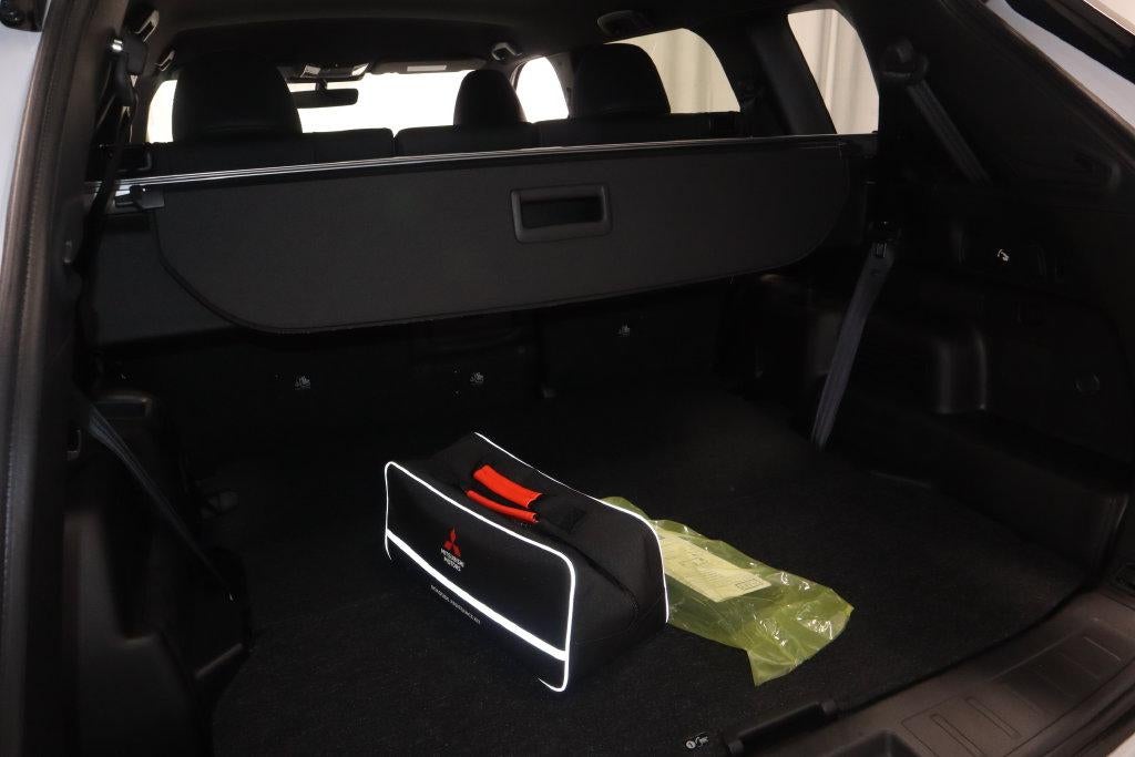 2026 Mitsubishi Outlander LE