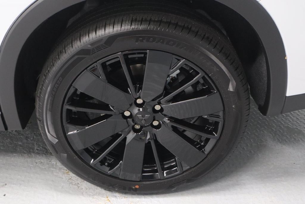 2026 Mitsubishi Outlander LE