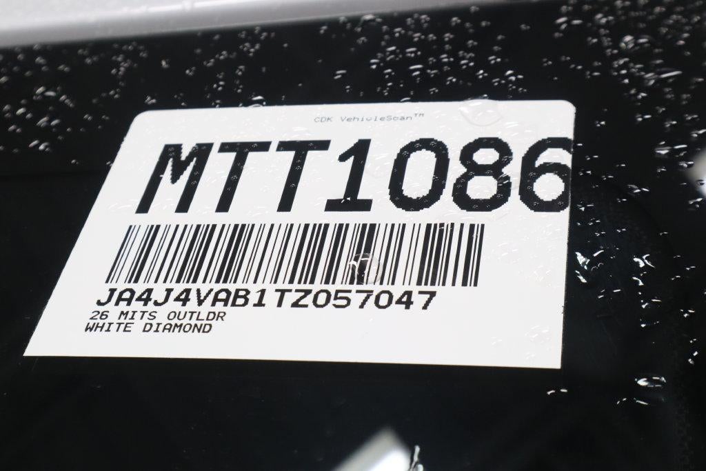 2026 Mitsubishi Outlander LE