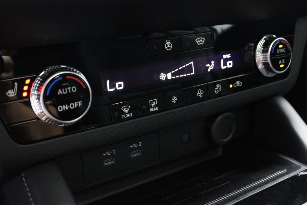 2026 Mitsubishi Outlander Trail Edition