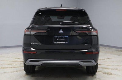 2026 Mitsubishi Outlander SE