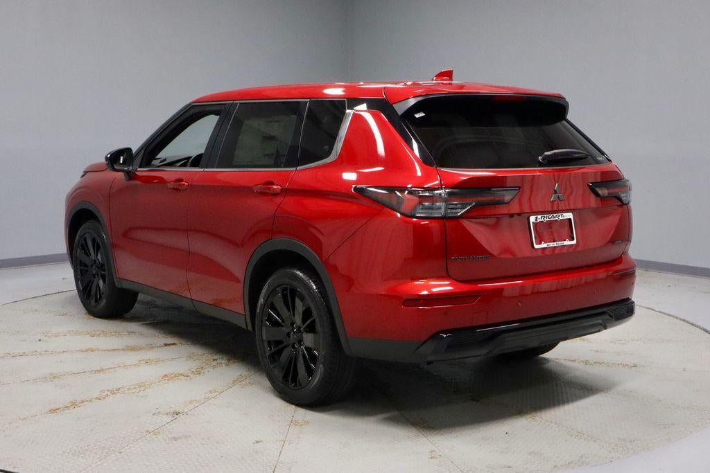 2026 Mitsubishi Outlander LE