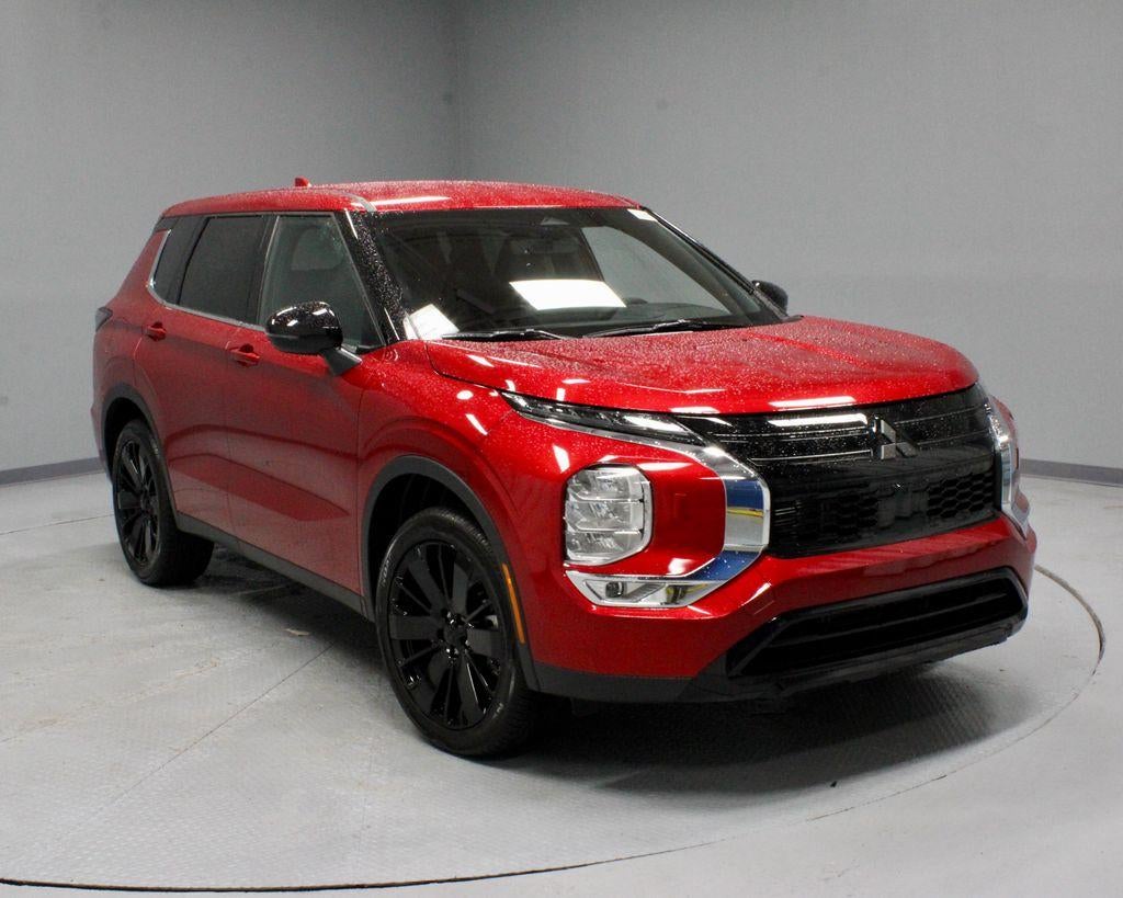 2026 Mitsubishi Outlander LE