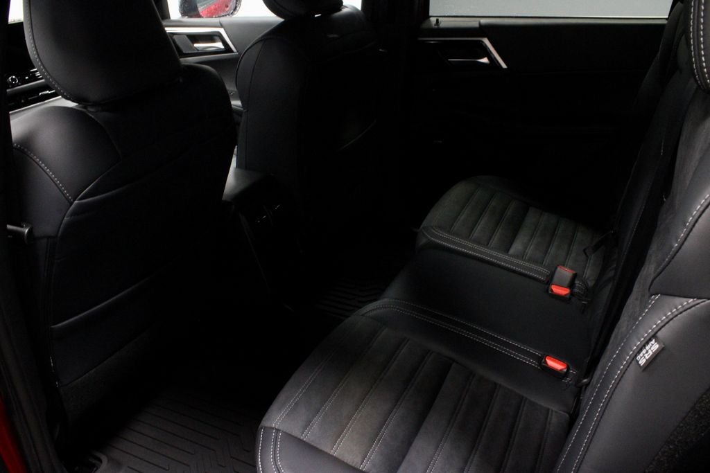 2026 Mitsubishi Outlander LE