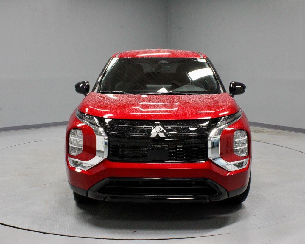 2026 Mitsubishi Outlander LE