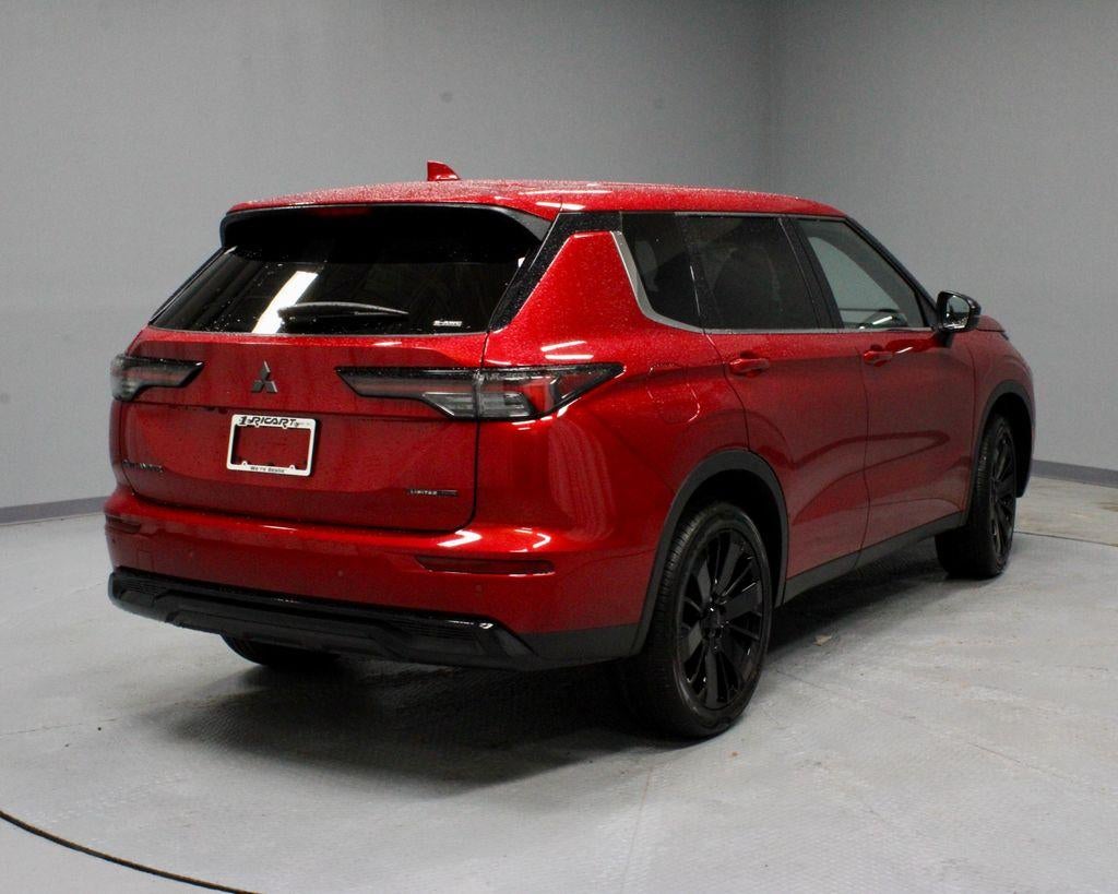 2026 Mitsubishi Outlander LE