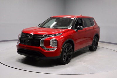 2026 Mitsubishi Outlander LE