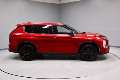 2026 Mitsubishi Outlander LE