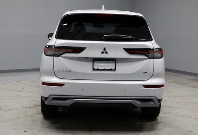 2026 Mitsubishi Outlander SE