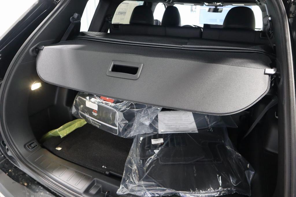 2026 Mitsubishi Outlander LE