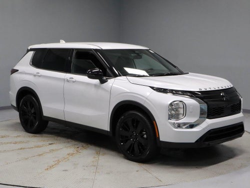 2026 Mitsubishi Outlander LE