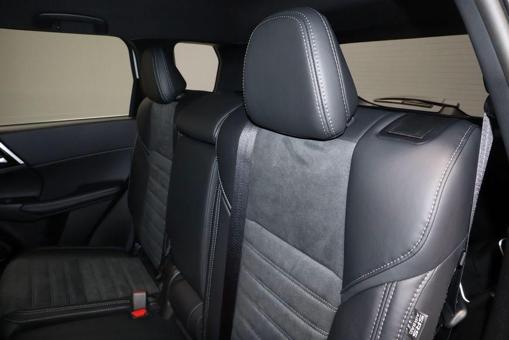 2026 Mitsubishi Outlander LE