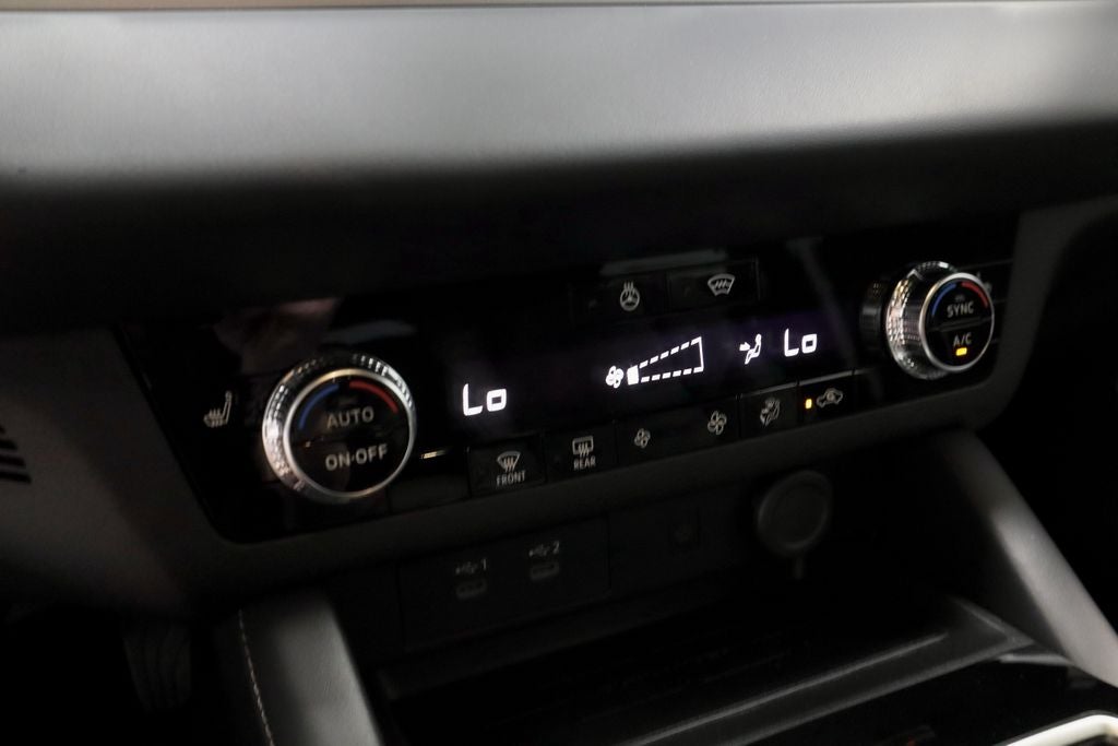 2026 Mitsubishi Outlander LE