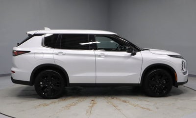 2026 Mitsubishi Outlander LE