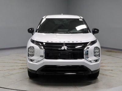 2026 Mitsubishi Outlander LE