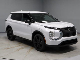 2026 Mitsubishi Outlander LE