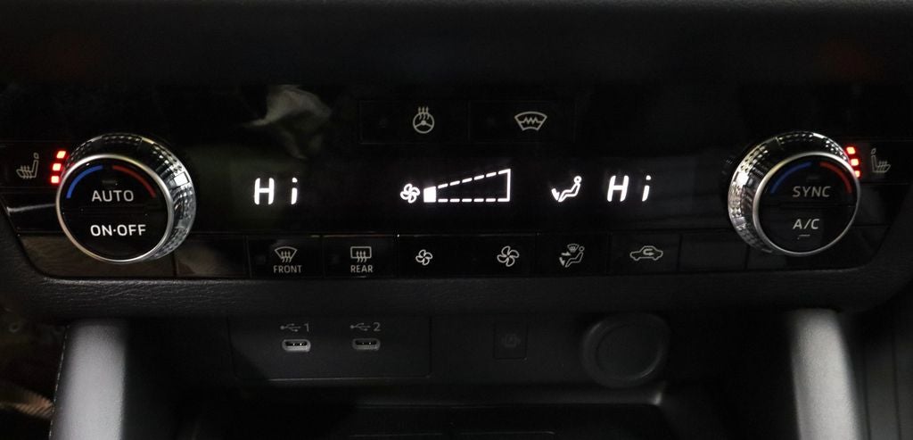 2026 Mitsubishi Outlander Trail Edition