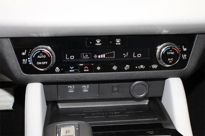 2025 Mitsubishi Outlander SEL