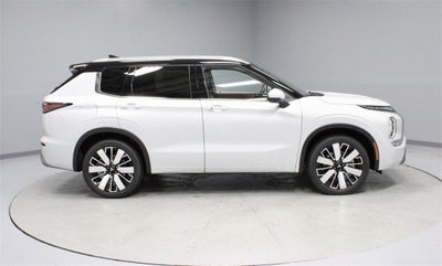 2025 Mitsubishi Outlander SEL