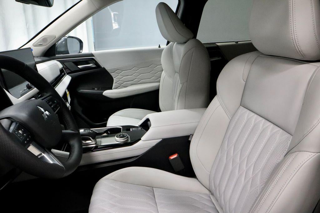 2026 Mitsubishi Outlander SEL