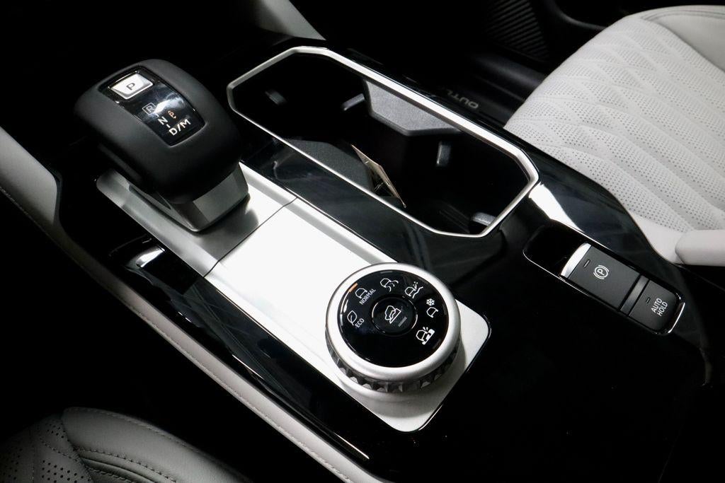 2026 Mitsubishi Outlander SEL