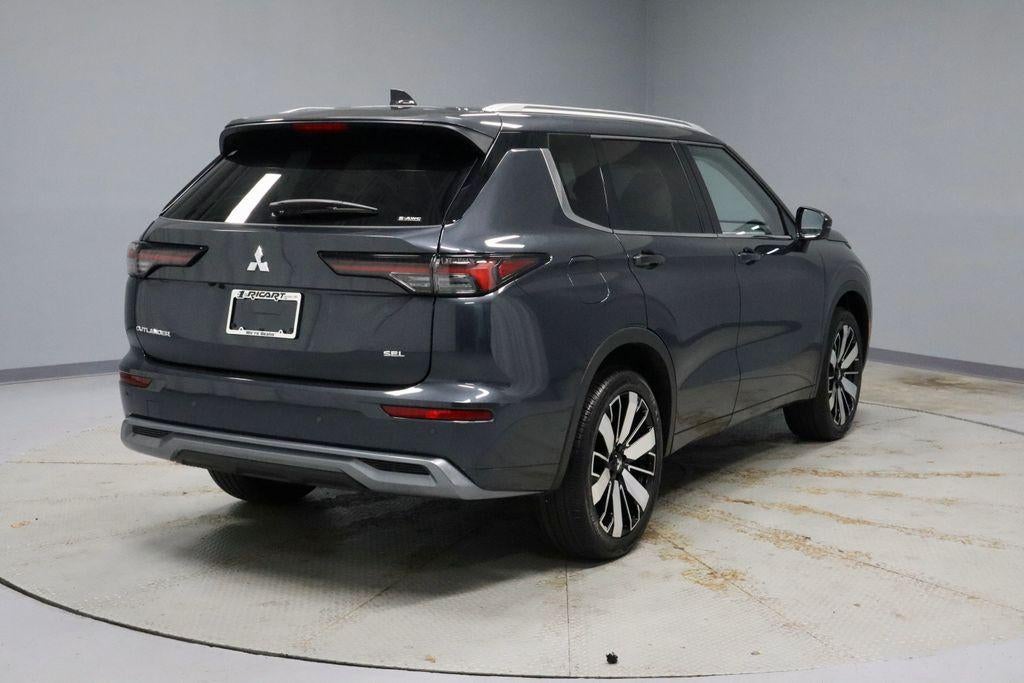2026 Mitsubishi Outlander SEL