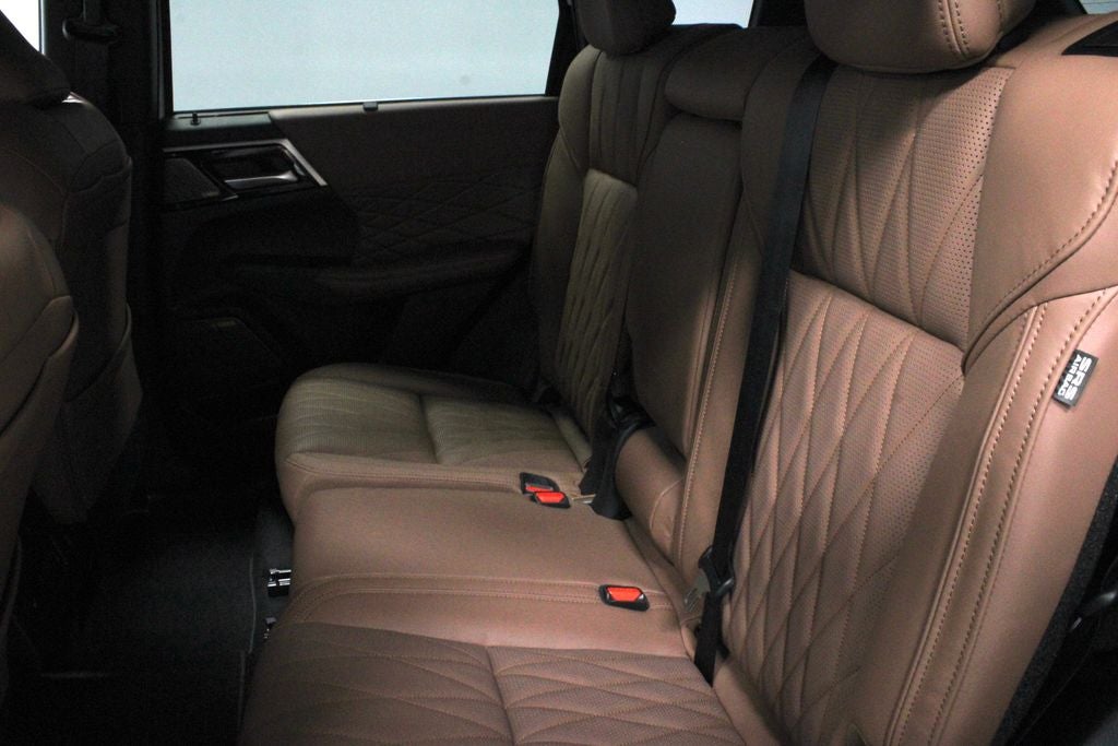 2026 Mitsubishi Outlander Plug-In Hybrid SEL