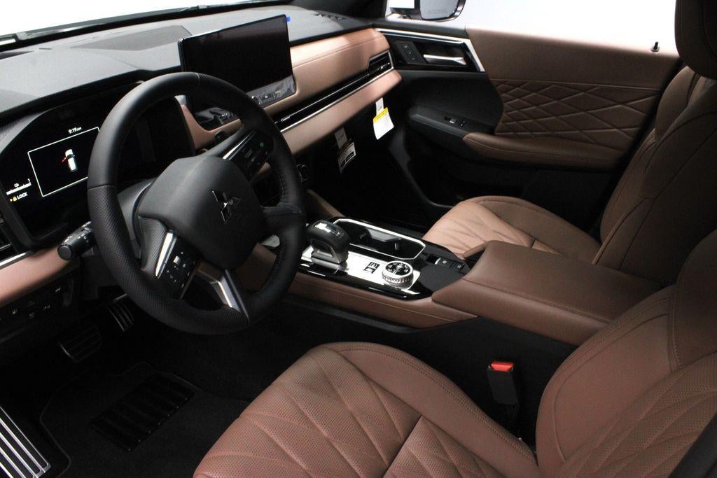 2026 Mitsubishi Outlander Plug-In Hybrid SEL