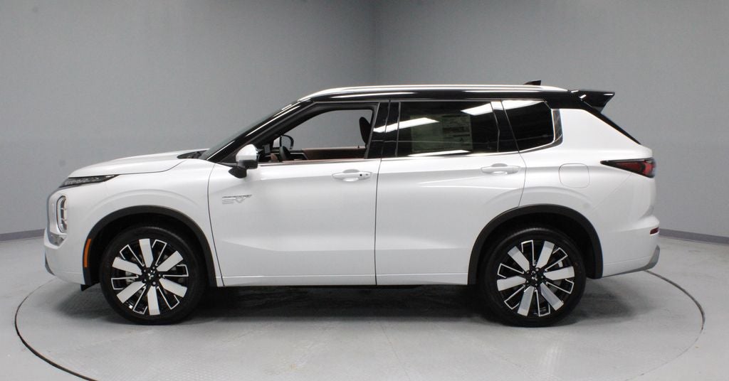 2026 Mitsubishi Outlander Plug-In Hybrid SEL